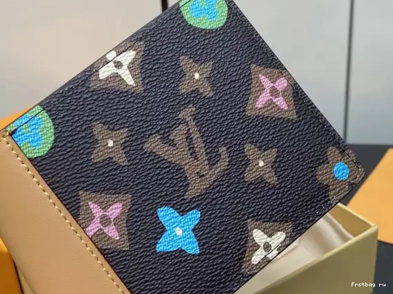 First bag ru VUITTON WALLET-11.5*9*1.5cm LOUIS MULTIPLE 0601